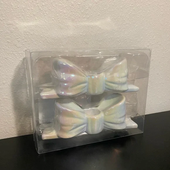 Target Bullseye Ceramic Iridescent Taper Bow-Shaped Candle Holders Set of 2 New - Picture 5 of 10
